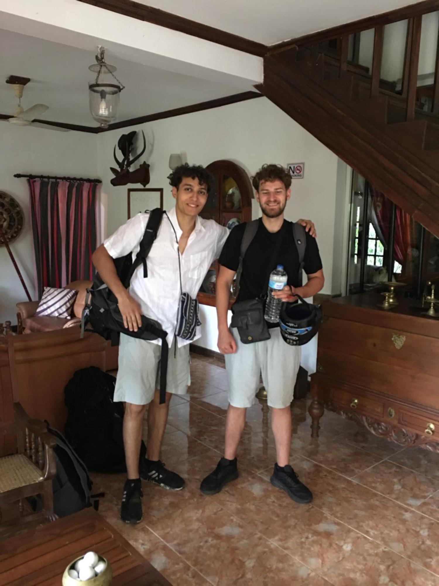 Villa25 Homestay Free Pick Up From The Centre キャンディー エクステリア 写真